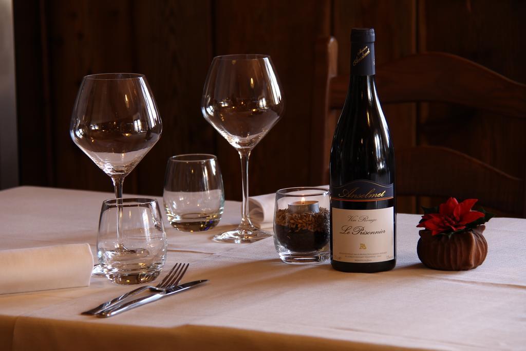 Mont Velan Chambres & Restaurant Saint-Oyen Экстерьер фото