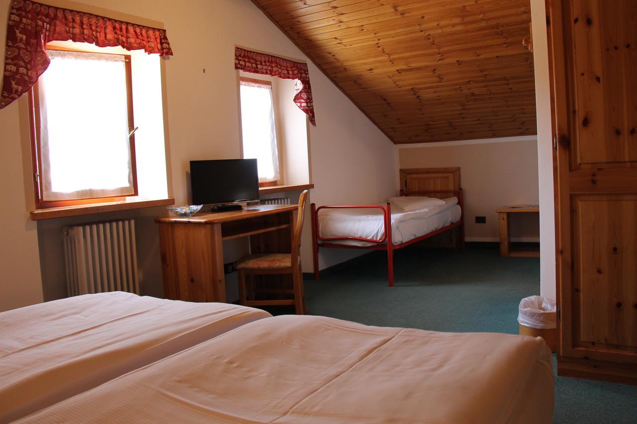 Mont Velan Chambres & Restaurant Saint-Oyen Экстерьер фото